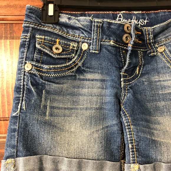 ⚜️AMETHYST MIDI JEAN SHORTS⚜️ - Picture 3 of 4